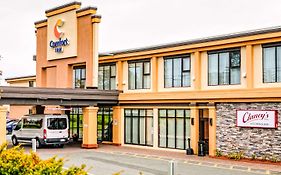 Comfort Inn St Johns Airport 3*